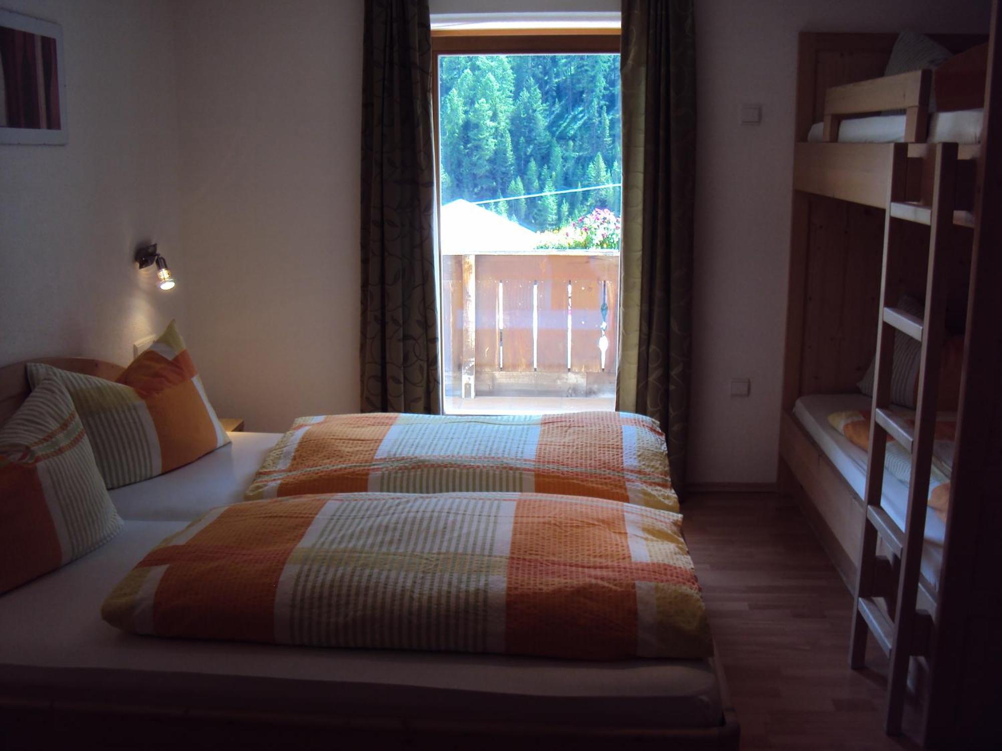 Haus Fliri Hotel Curon Venosta Bilik gambar