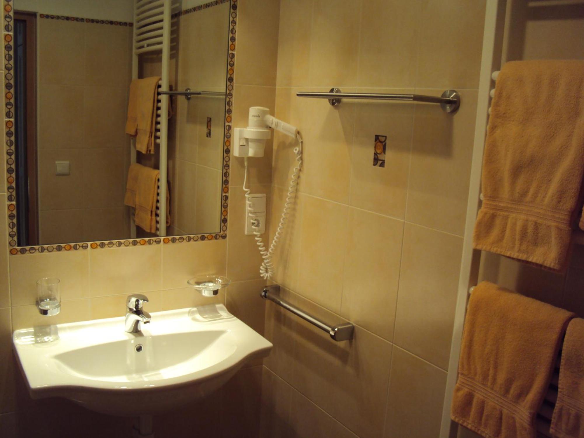 Haus Fliri Hotel Curon Venosta Bilik gambar