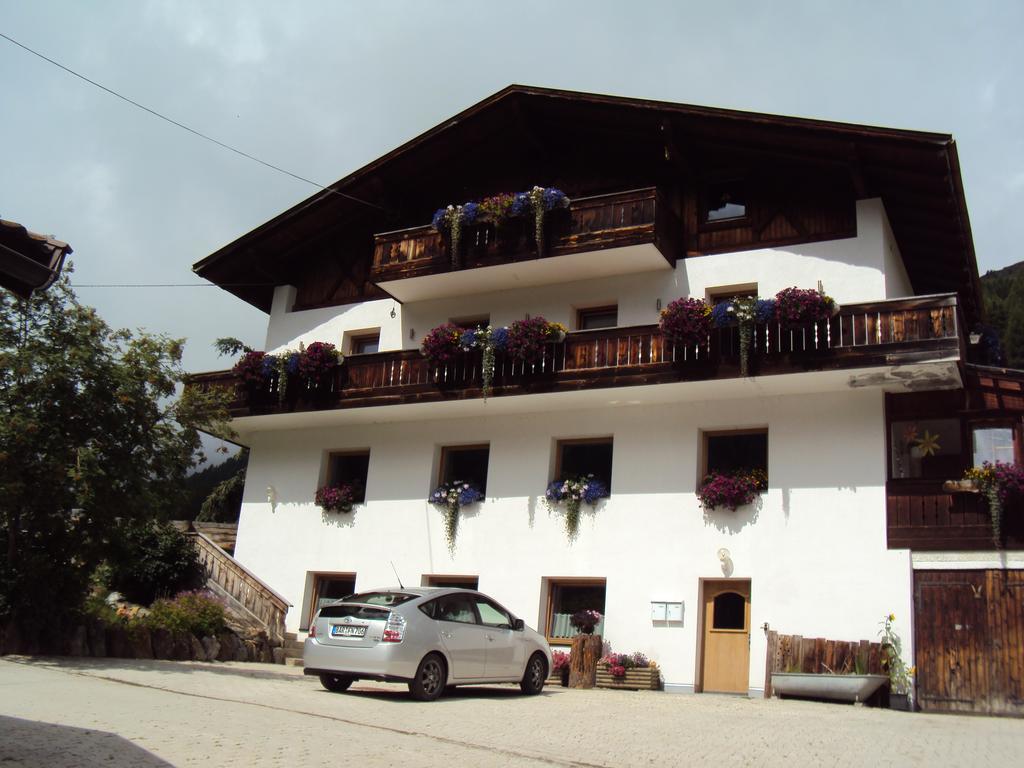 Haus Fliri Hotel Curon Venosta Luaran gambar