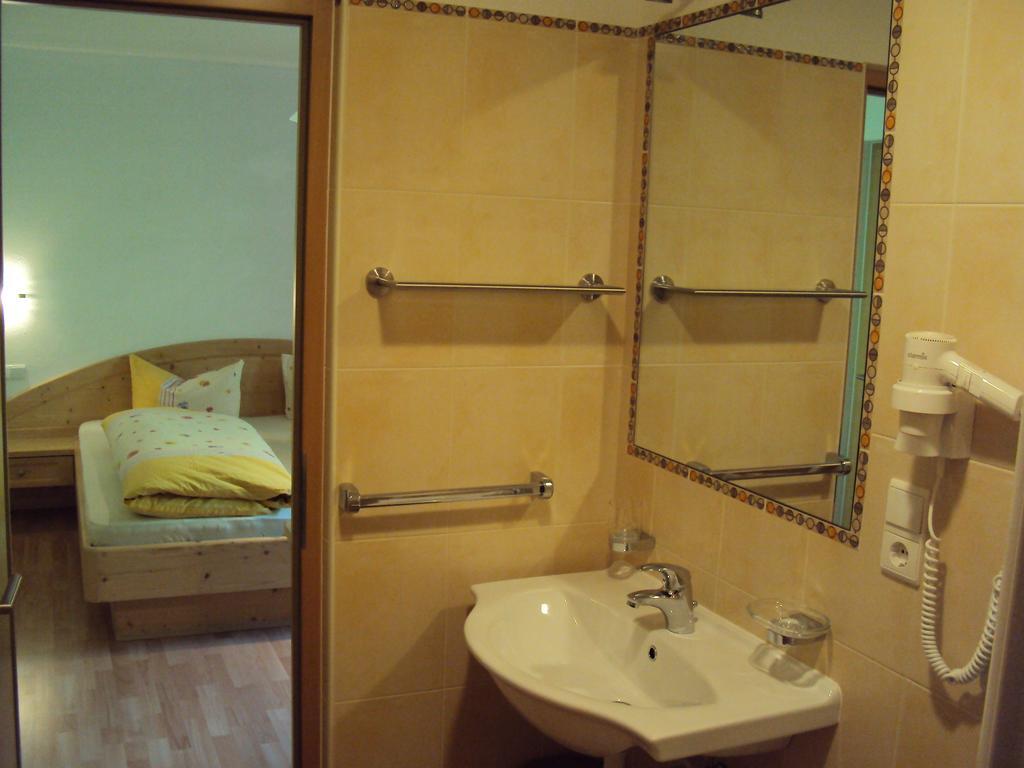 Haus Fliri Hotel Curon Venosta Bilik gambar
