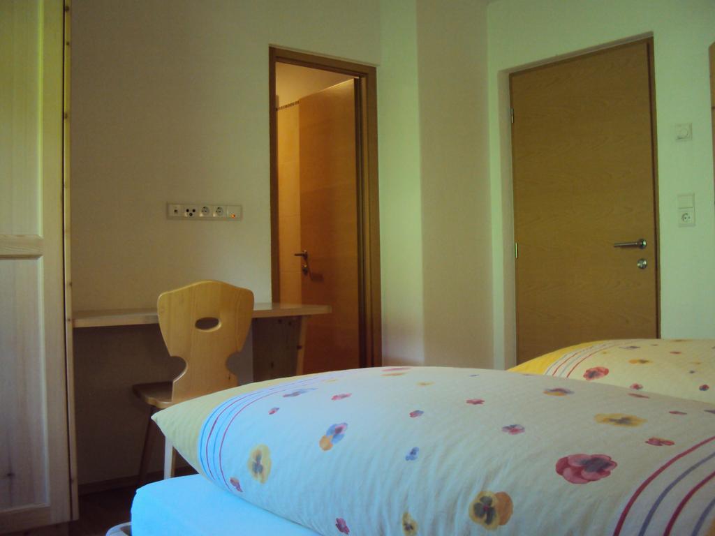 Haus Fliri Hotel Curon Venosta Bilik gambar
