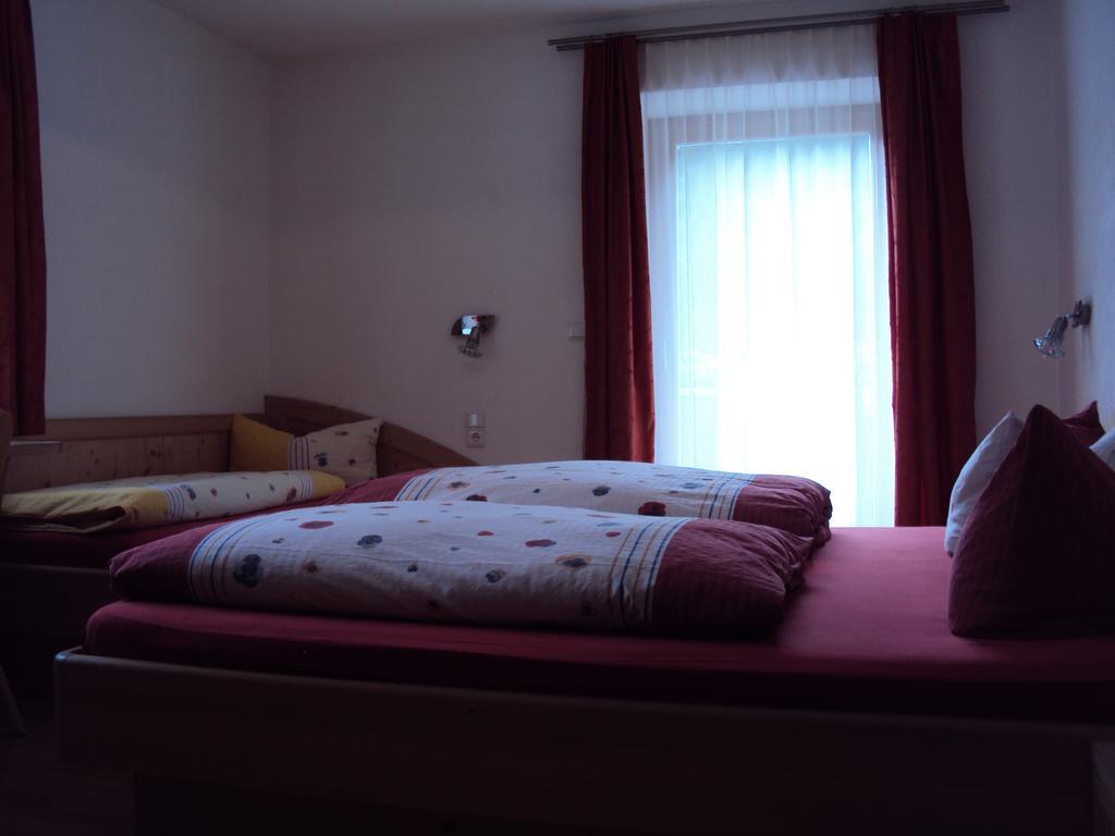 Haus Fliri Hotel Curon Venosta Bilik gambar